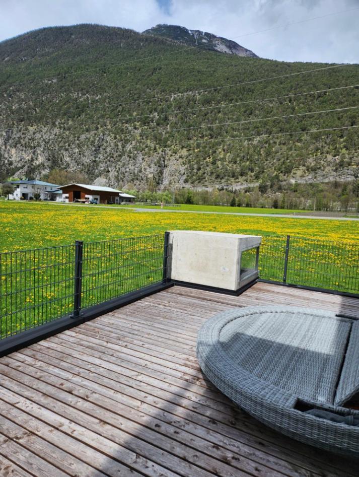 Deluxefort Fuer 10 Gaeste Mit Eigenem Whirlpool Und Fasssauna Imst Exteriör bild